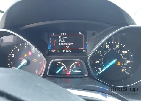 2017 Ford Escape S z USA, uszkodzony, nr VIN 1FMCU0F77HUC35615